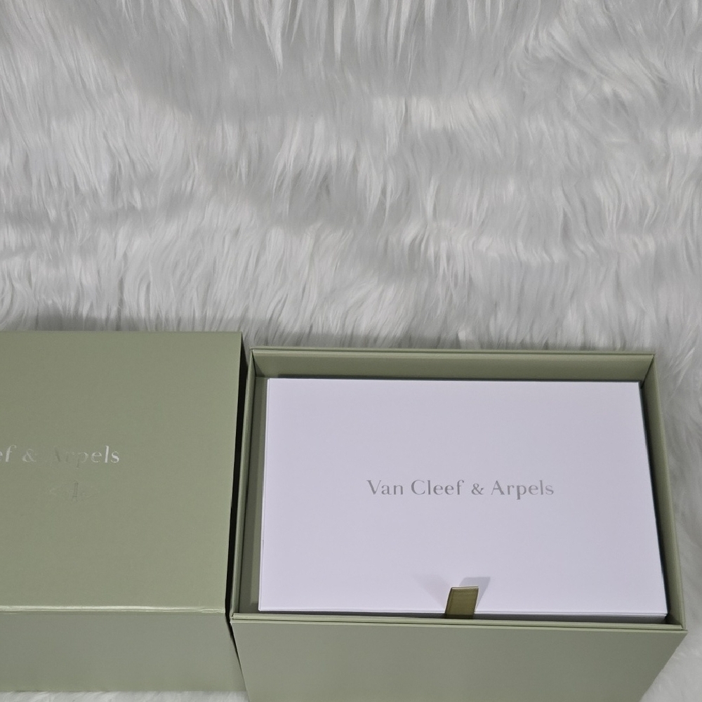 Van Cleef & Arpels Sage Green Box Set